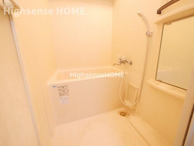 バス・シャワールーム　ゆったり過ごせるお風呂です