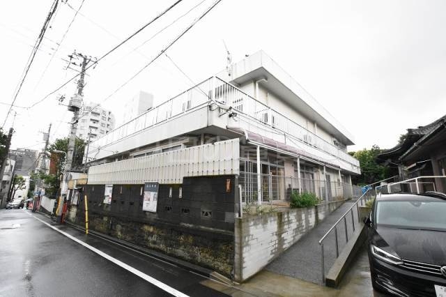 幼稚園・保育園　若草幼稚園（幼稚園・保育園）まで434m