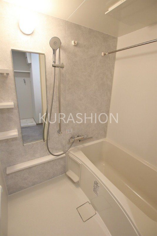 バス・シャワールーム　バス