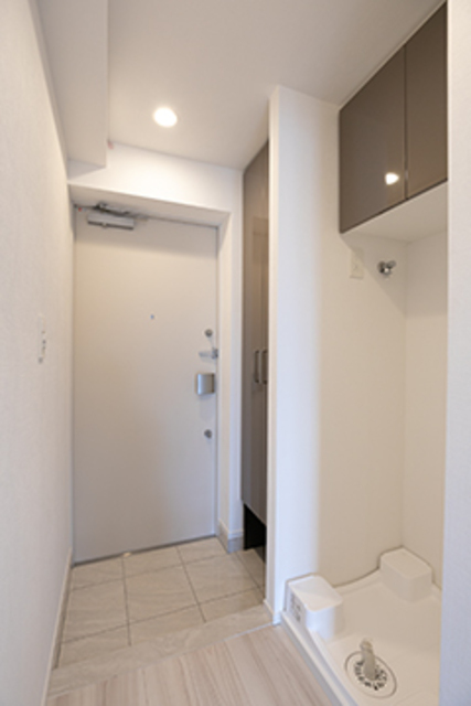 玄関　※写真は同タイプ住戸です。