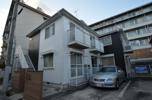 建物外観　西宮北口駅が最寄りの好立地☆