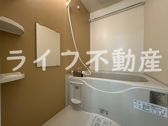 バス・シャワールーム　ゆったり過ごせるお風呂です