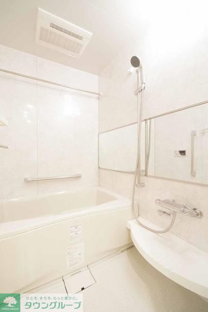 バス・シャワールーム　※写真は同タイプ住戸です。