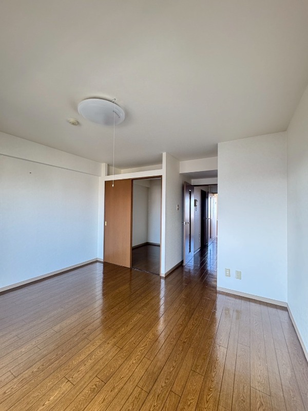 居室・リビング　※別部屋参考写真