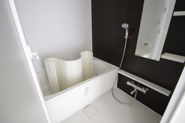 バス・シャワールーム　※別室の参考写真の為、現況優先です。