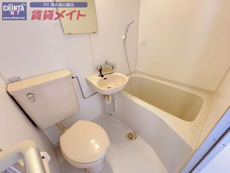 バス・シャワールーム　同型参考写真