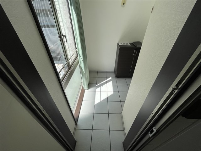 玄関　※同建物別部屋の写真になります。