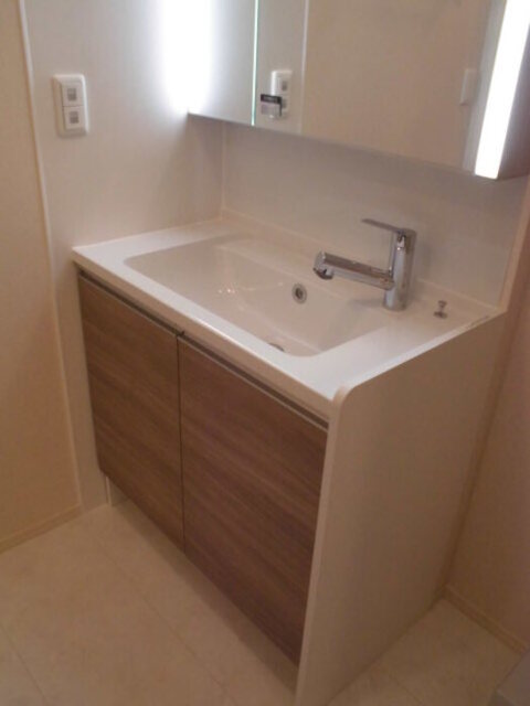 洗面設備　洗髪洗面化粧台