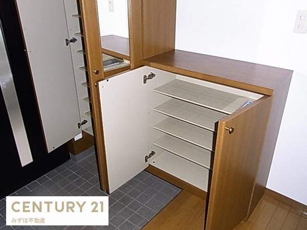 玄関　シューズボックス付☆