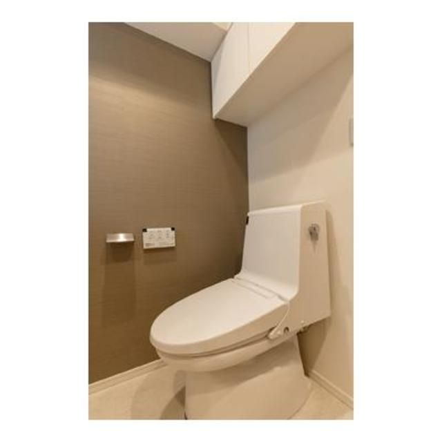 トイレ　※写真は同タイプ住戸です。