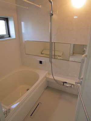 バス・シャワールーム　浴室