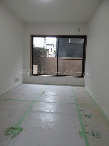 居室・リビング　※内装中