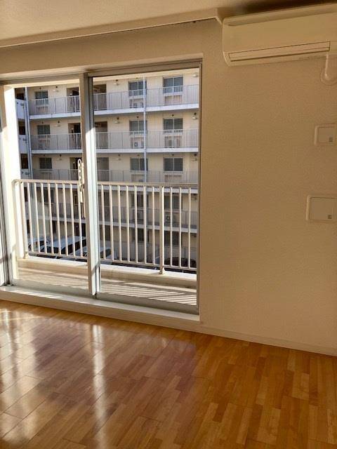 玄関　エアコン完備