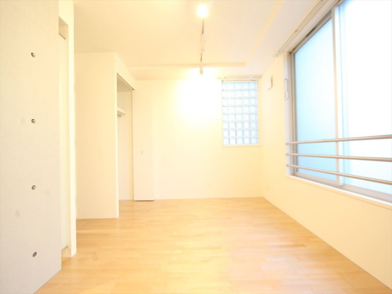 その他部屋・スペース　洋室7.38帖　クローゼット付（収納充実してます）