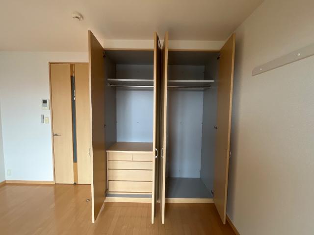 収納　クローゼット