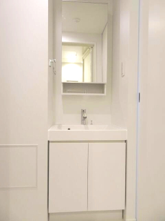 洗面設備　朝の身支度には欠かせない独立洗面化粧台