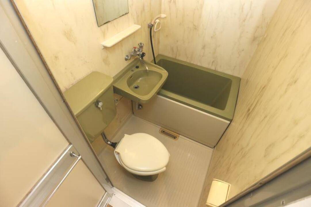 トイレ　トイレ