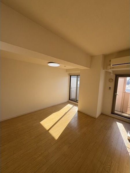 居室・リビング　※写真は同じマンションの違う部屋のものになります。