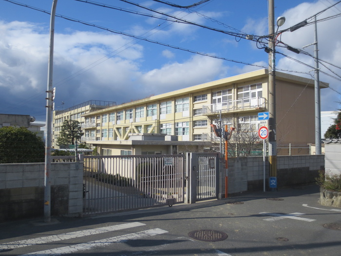 中学校　縄手中学校（中学校）まで512m