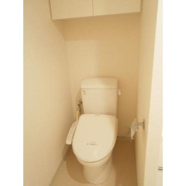 トイレ　※写真は同タイプ住戸です。