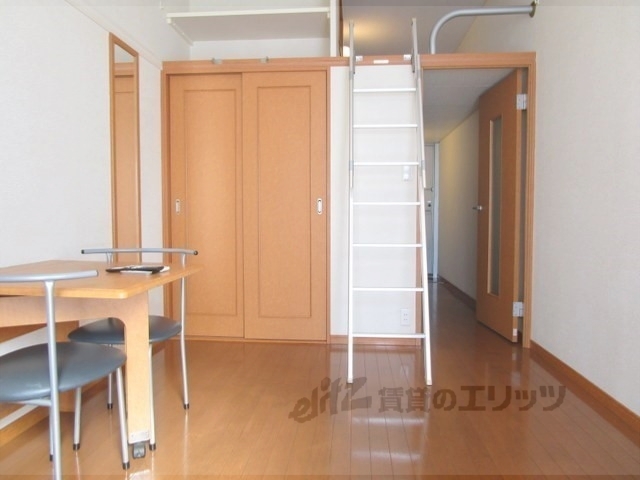 居室・リビング　洋室