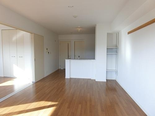 居室・リビング　物件の画像3