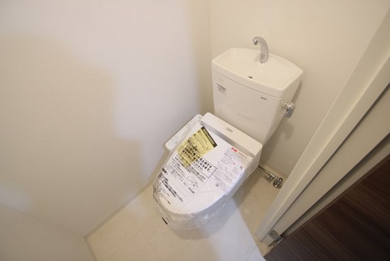 トイレ　※別部屋の写真です