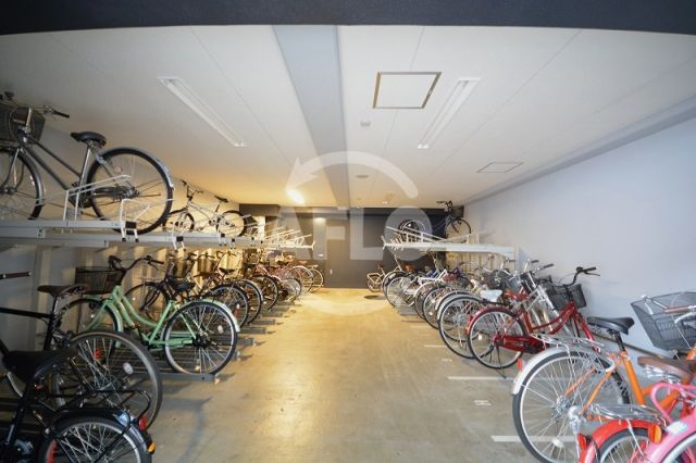 その他　プレサンス松屋町駅前　駐輪場完備