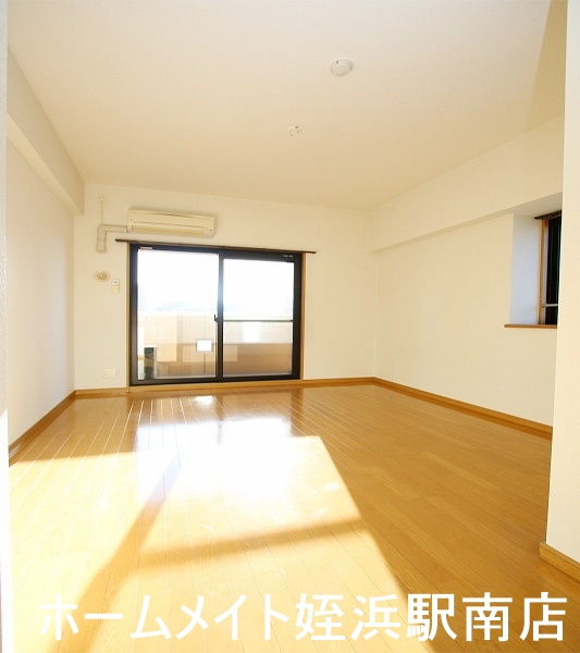 居室・リビング　★日当たり良好で明るいお部屋です♪★参考写真