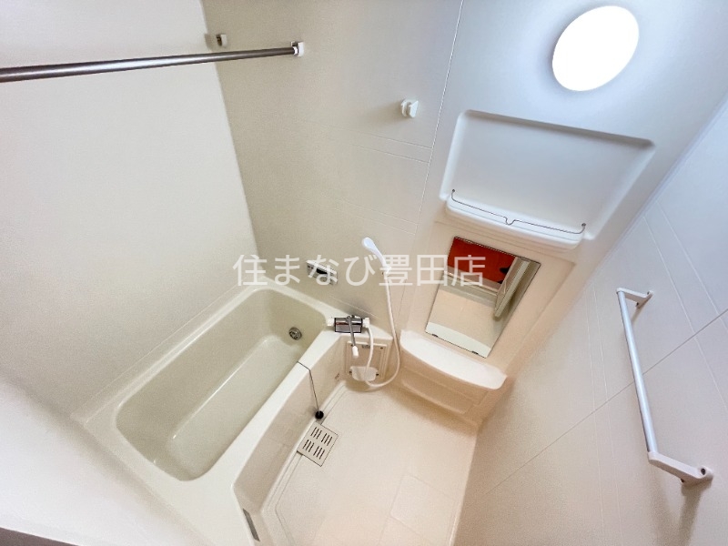 バス・シャワールーム　同型別部屋写真