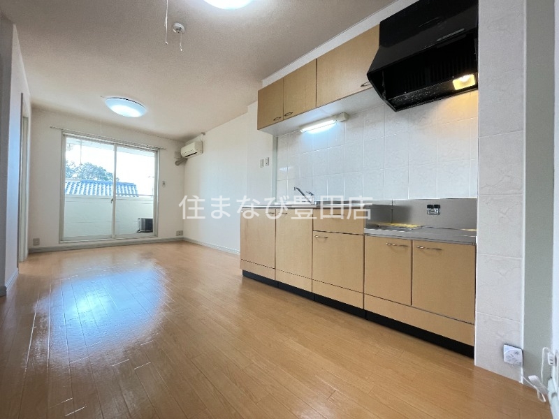 居室・リビング　同型別部屋写真