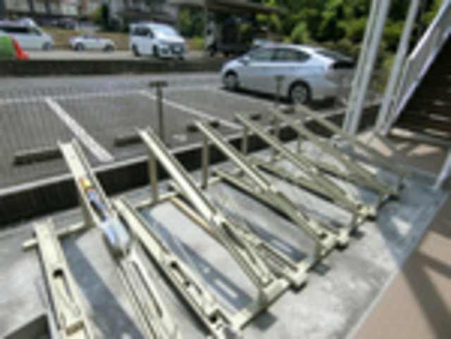 駐車場　駐輪場