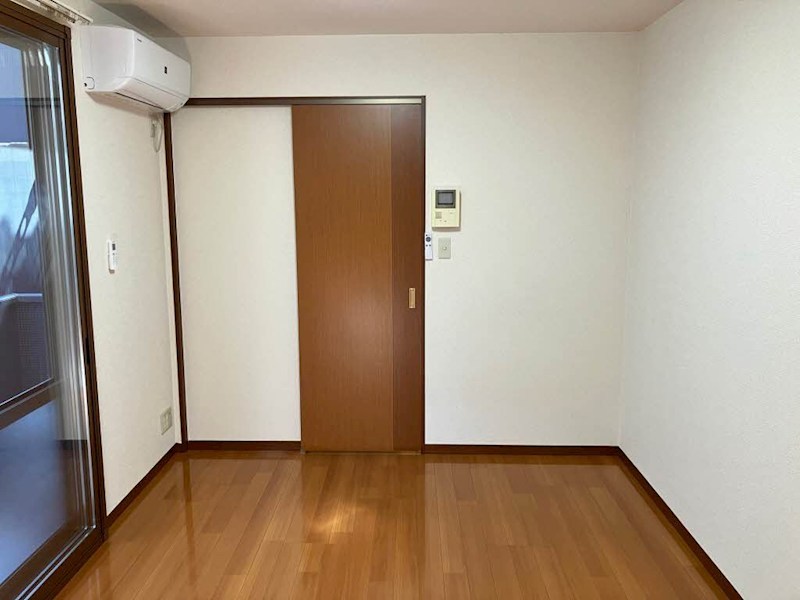 居室・リビング　※別のお部屋のお写真です。御参考までに。