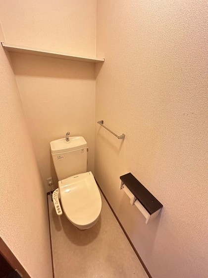 トイレ　※別部屋の写真です