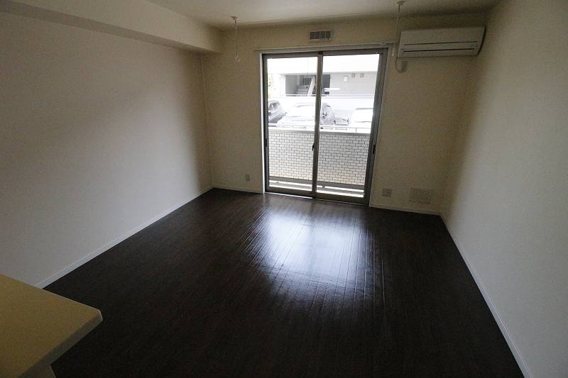 居室・リビング　別の部屋の写真です