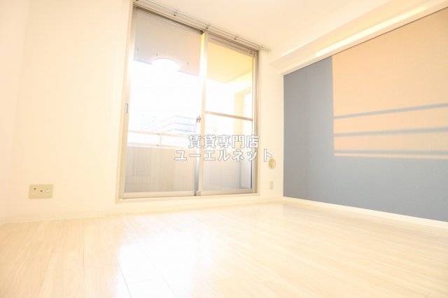 居室・リビング　ゆったりとくつろげる、落ち着きのある居室空間です