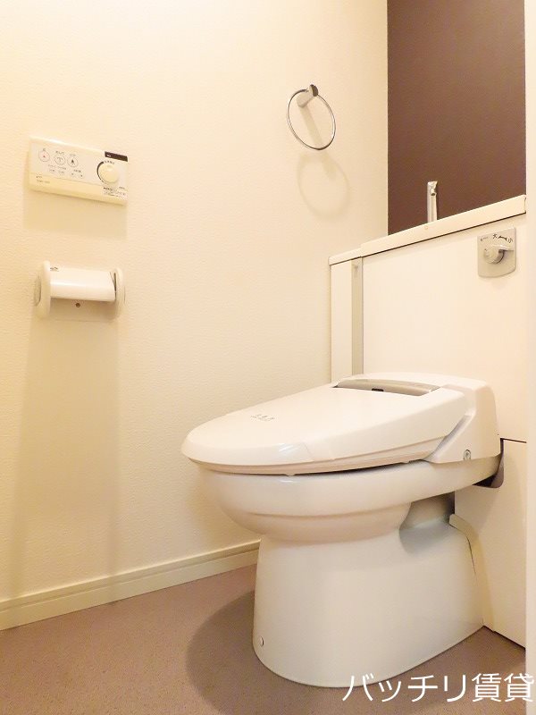 トイレ　※同型タイプの為現状優先