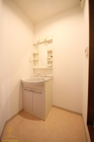 洗面設備　オーキッドスクエア北堀江