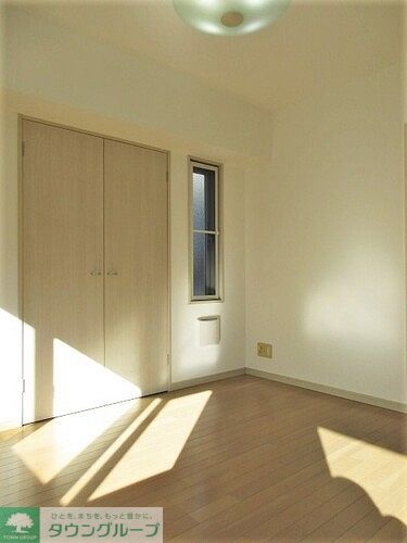 収納　洋室約6.0畳側