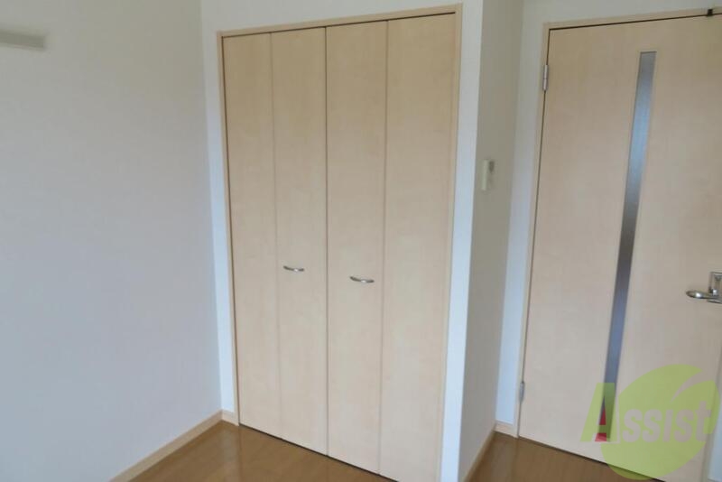 収納　収納は天井近くまであるので、広くて使いやすいんですよー。