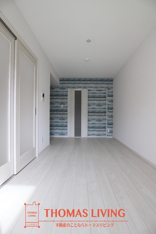 居室・リビング　※部屋によって壁紙・建具の色が異なります。