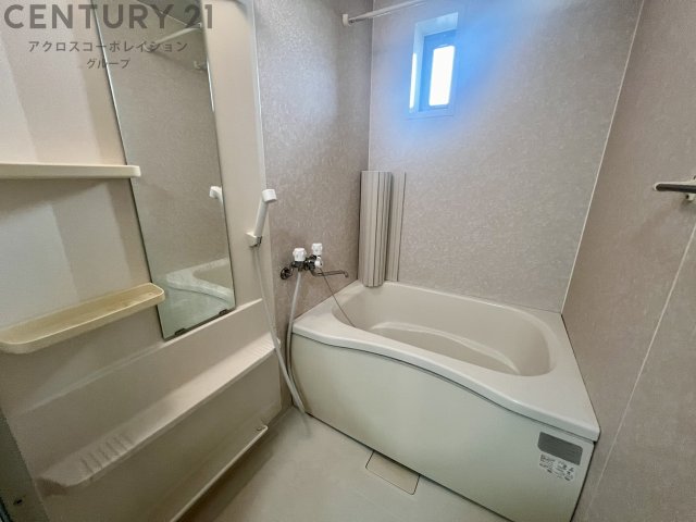 バス・シャワールーム　シンプルで機能的なユニットバスです！