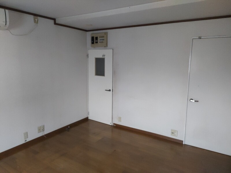 さいわい荘戸建Bの居間写真