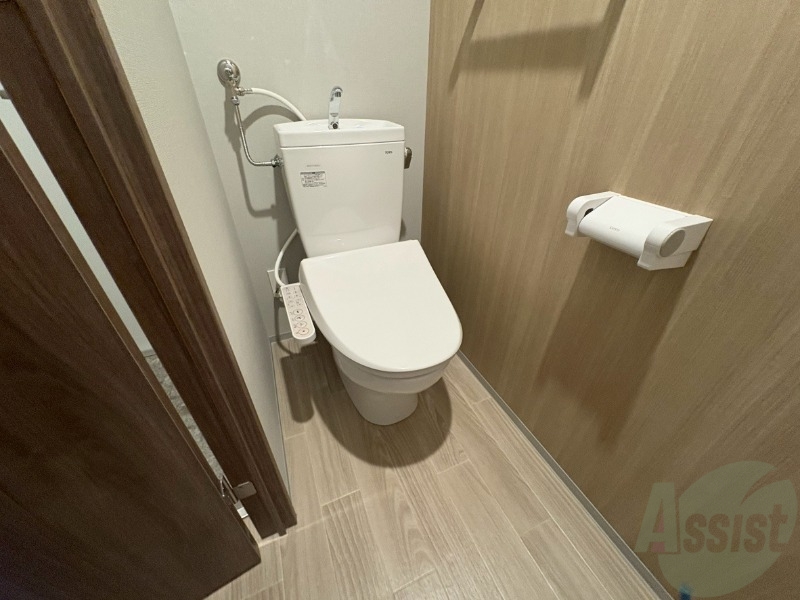 トイレ　シャワートイレになっているので快適です！