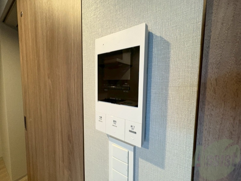 セキュリティ　ＴＶモニター付インターホンです。来客者の顔が見えるので安心！