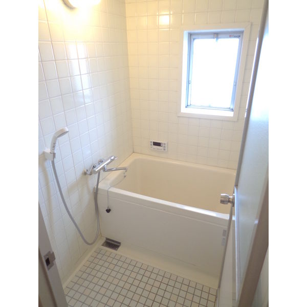 バス・シャワールーム　追い焚き付