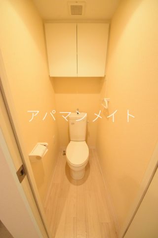 トイレ　落ち着いたトイレです