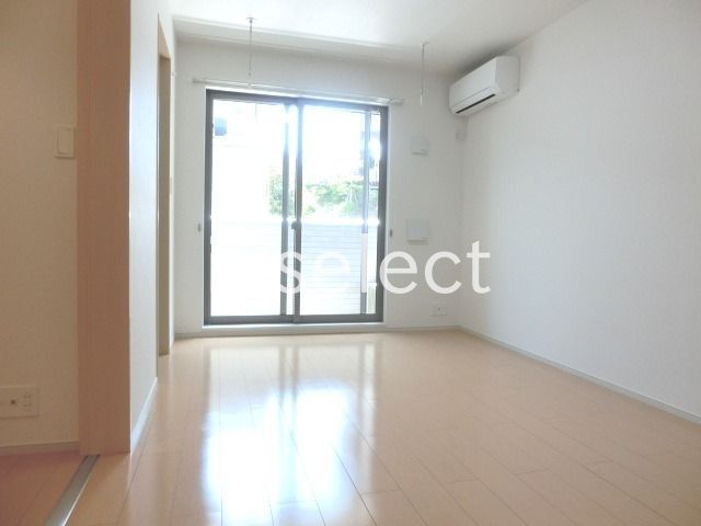 居室・リビング　2部屋あり、寝室、リビングと分け使えます