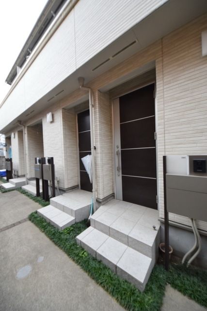 エントランス　☆お問い合わせはお早めに☆