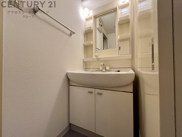 洗面設備　独立洗面台付き！